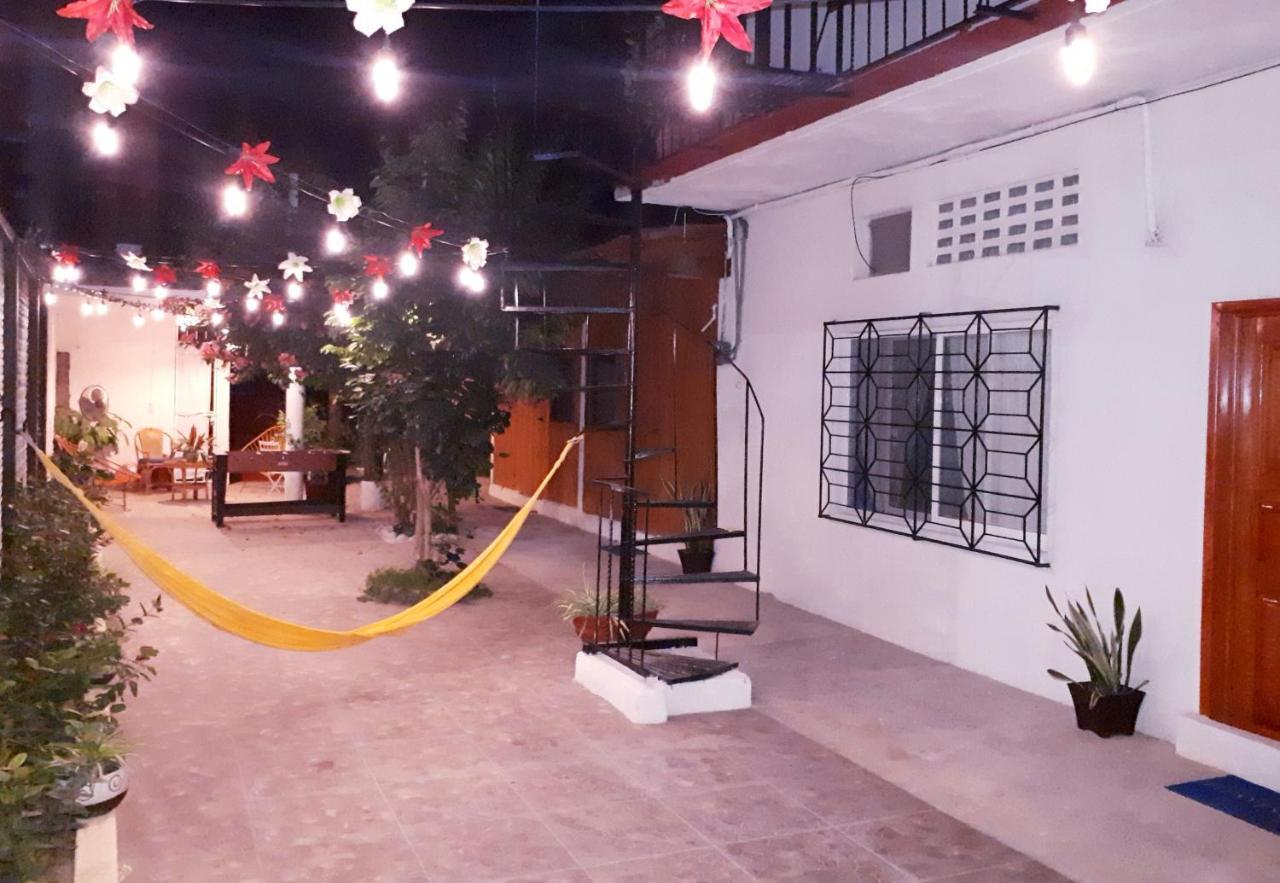 Casa Lao Centro Hotel Сиуатанехо Екстериор снимка