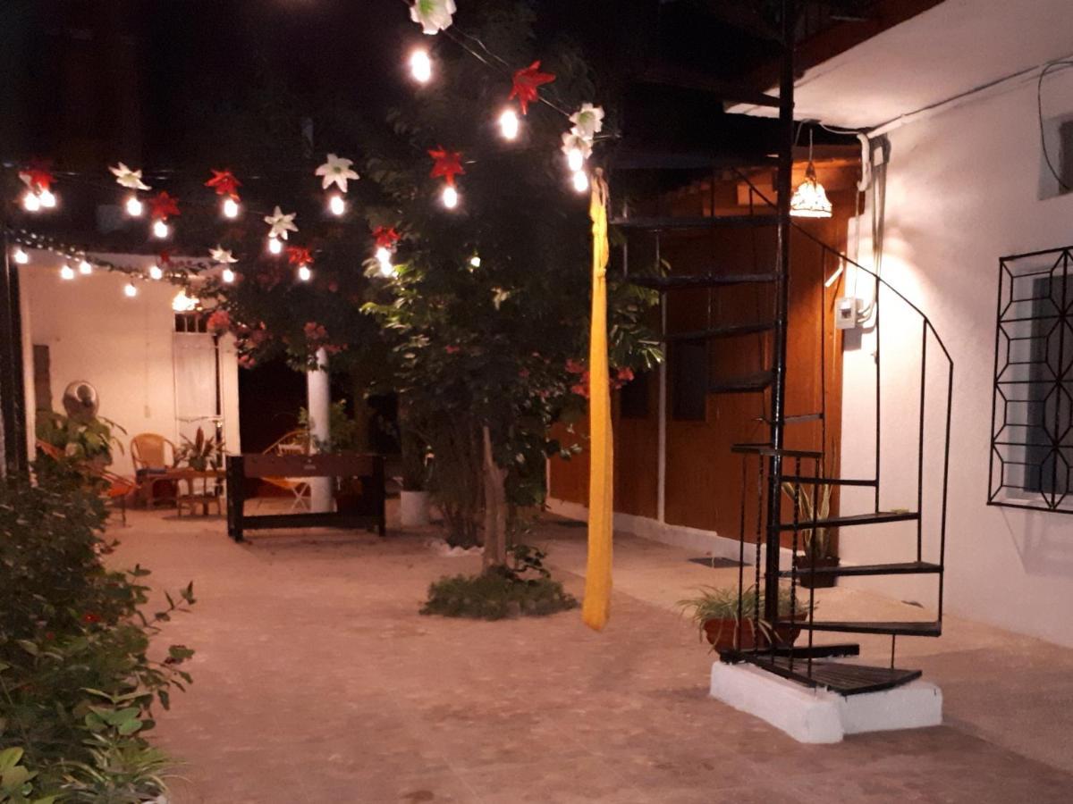 Casa Lao Centro Hotel Сиуатанехо Екстериор снимка
